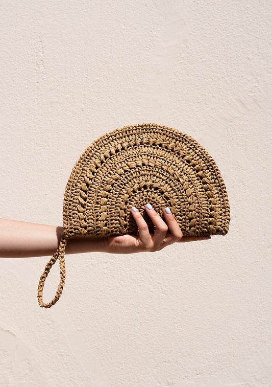 Crochet Raffia Clutch, Half Moon Clutch, Straw Wristlet Purse, Minimal Boho Clutch, Raffia Handbag, Crochet Summer Bag ¡ª Raffia Moon Clutch
