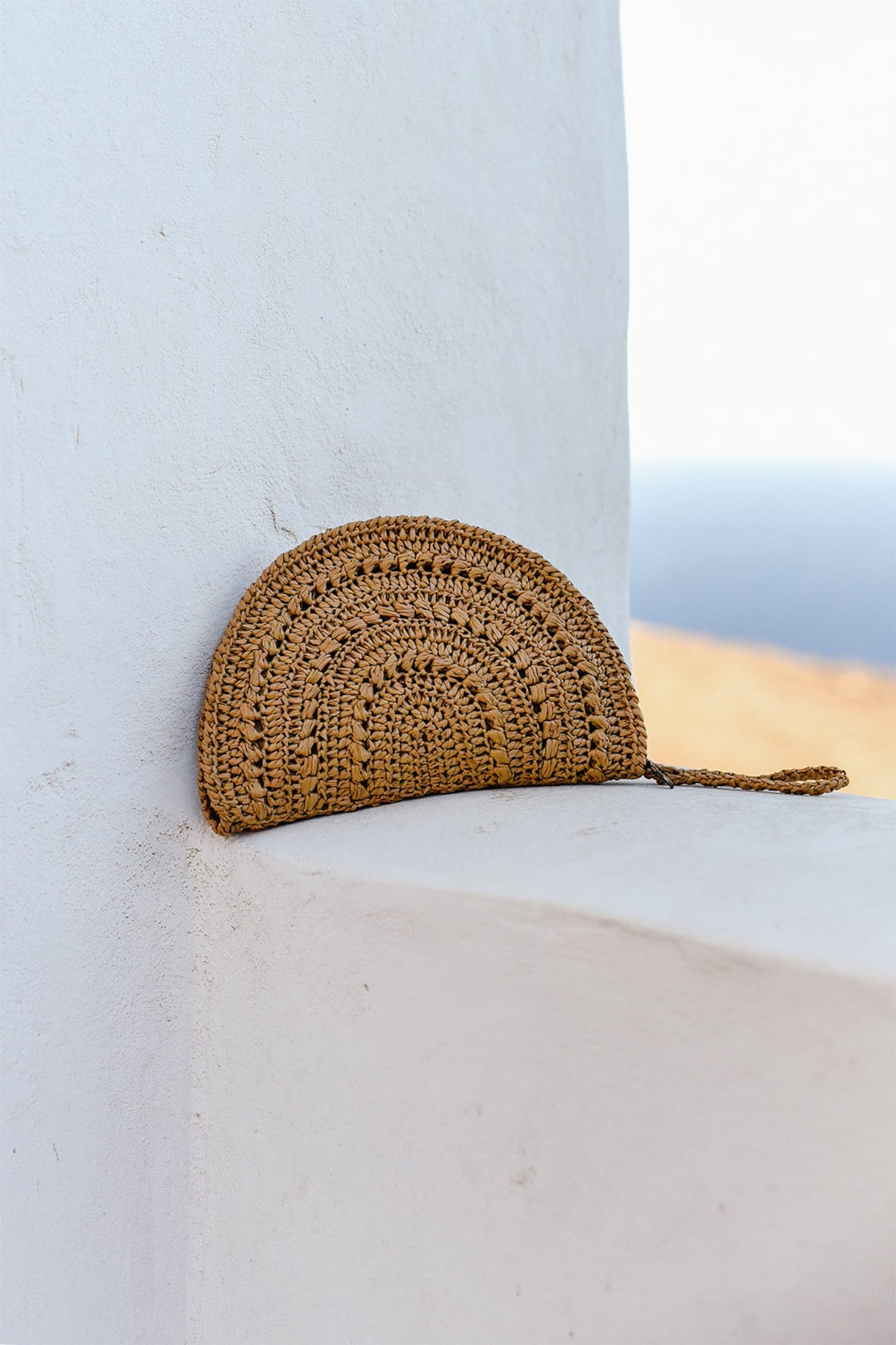 Crochet Raffia Clutch, Half Moon Clutch, Straw Wristlet Purse, Minimal Boho Clutch, Raffia Handbag, Crochet Summer Bag ¡ª Raffia Moon Clutch
