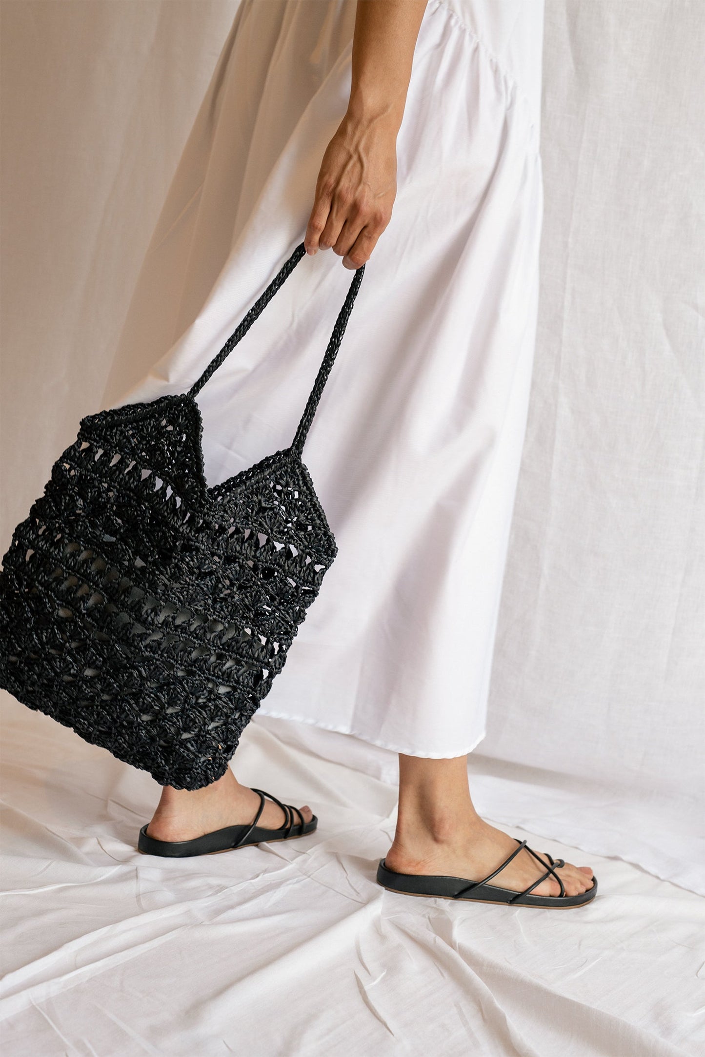 Crochet Raffia Tote Bag in Black, Summer Tote Bag, Black Straw Mesh Bag, Handcrafted Tote, Crochet Handbag ¡ª Anemone Tote