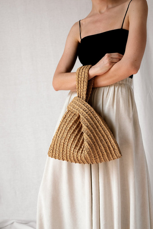 Raffia Knot Bag in Tan, Crochet Raffia Handbag, Summer Wrist Bag, Minimal Straw Bag, Handcrafted Pouch Purse ¡ª The Raffia Knot Bag